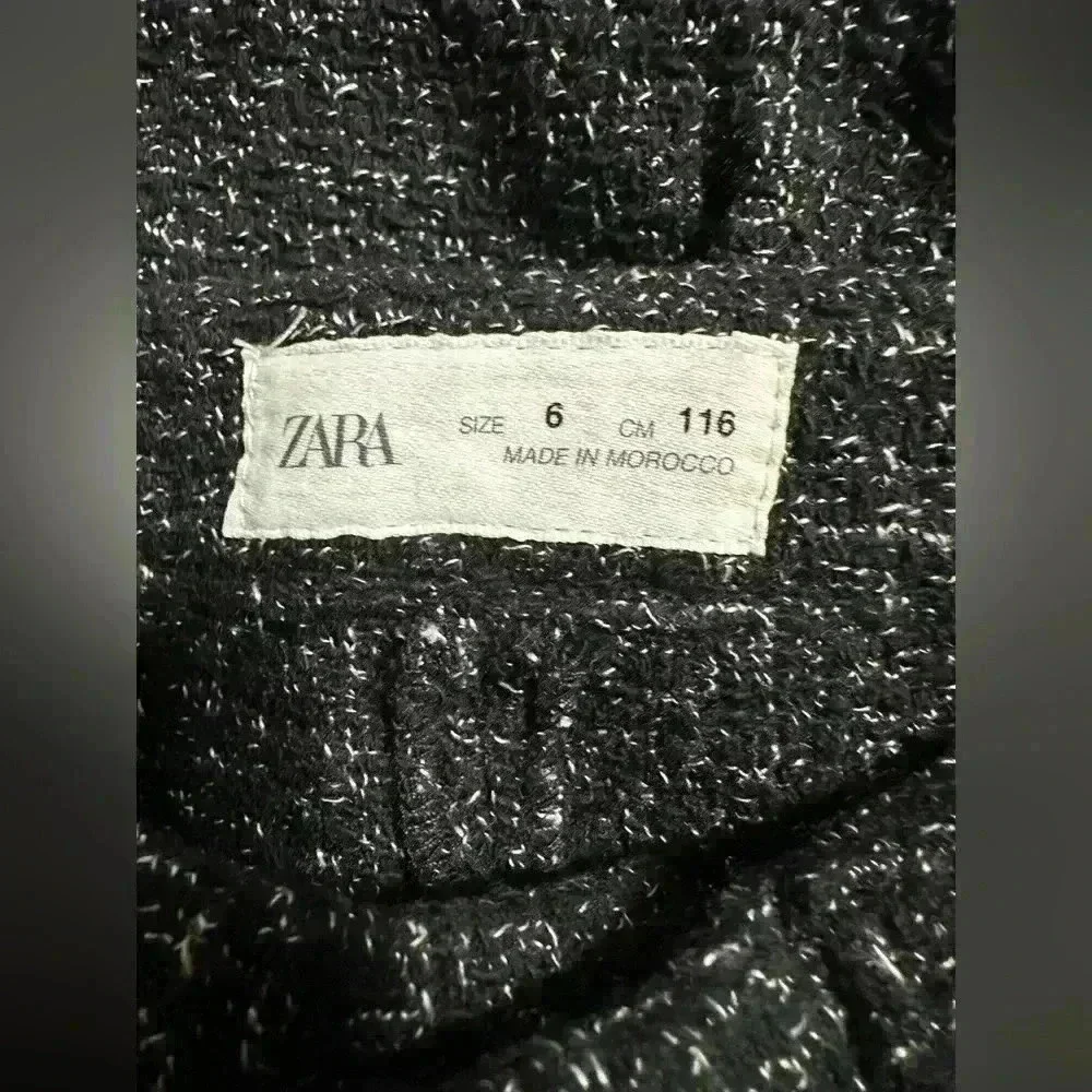356. New Zara girls patterned weave shorts with pockets tweed sz 6T black/white